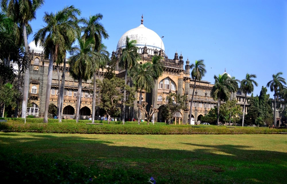 Hotel Varsha Palace near Chhatrapati Shivaji Maharaj Museum