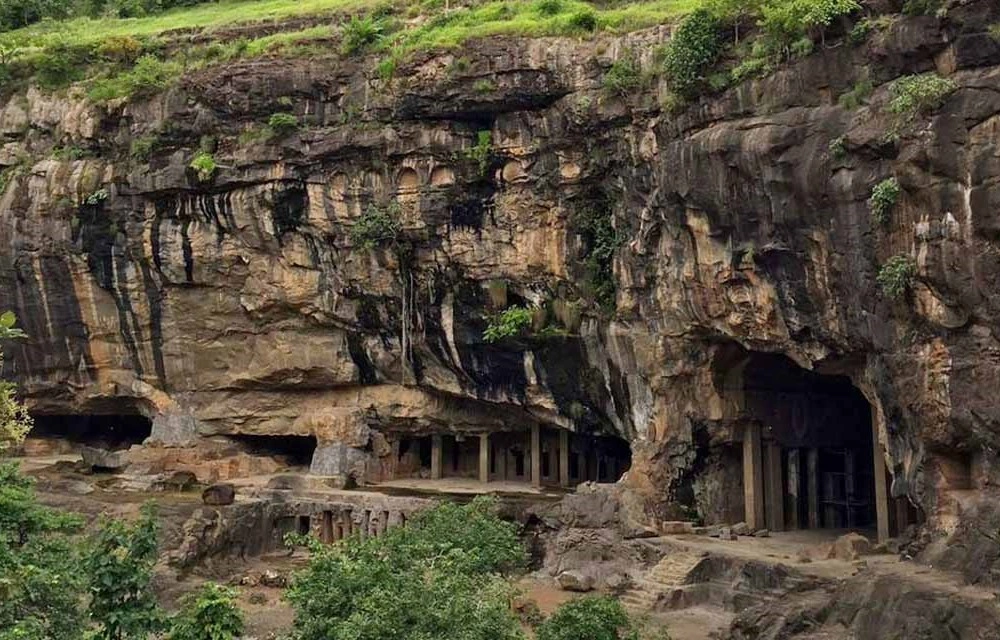 Hotel Varsha Palace near Pitalkhora Buddhist Caves