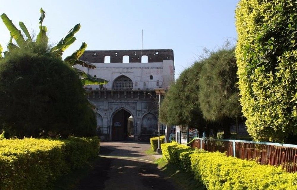 Hotel Varsha Palace near Sindkhed Raja
